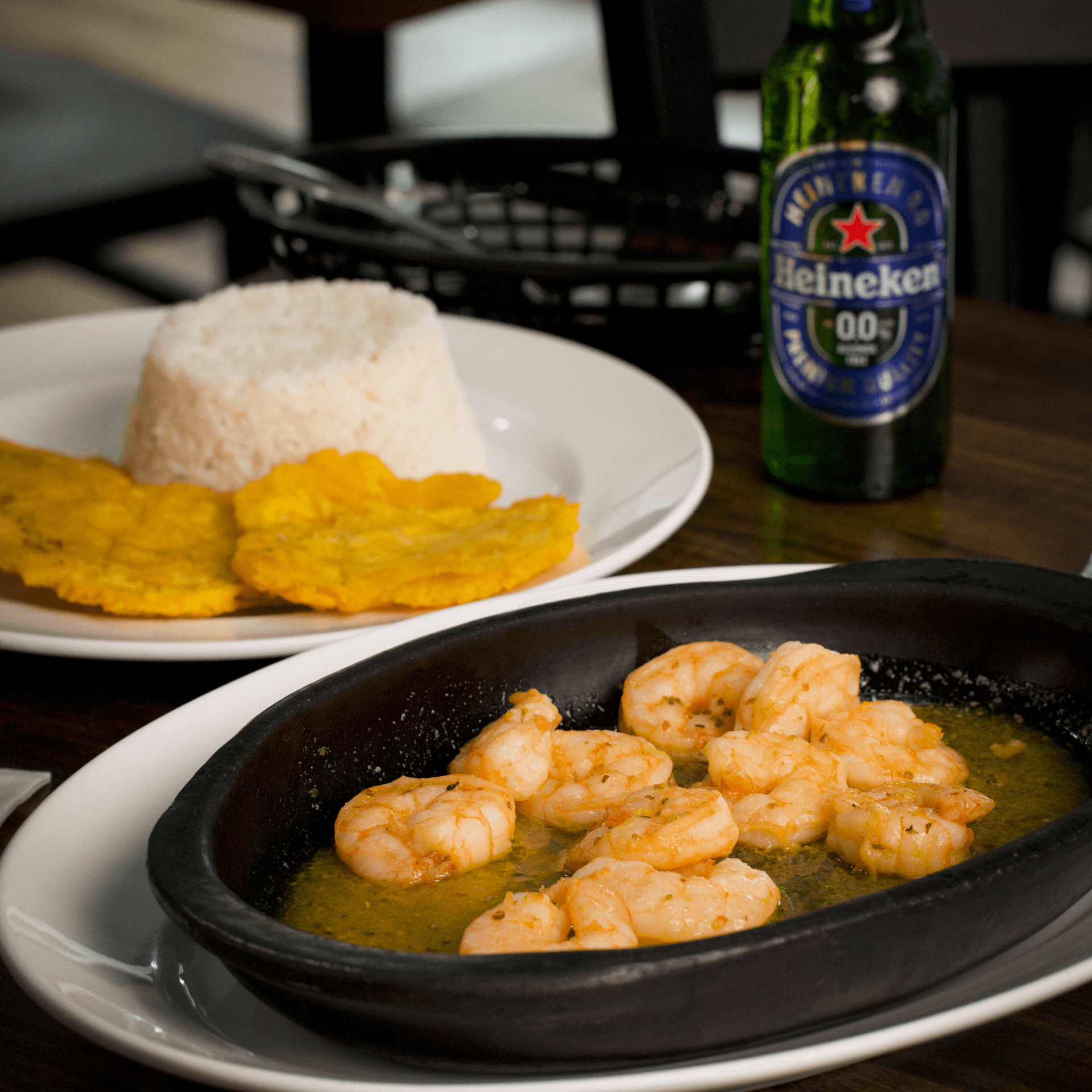 Camarones al ajillo